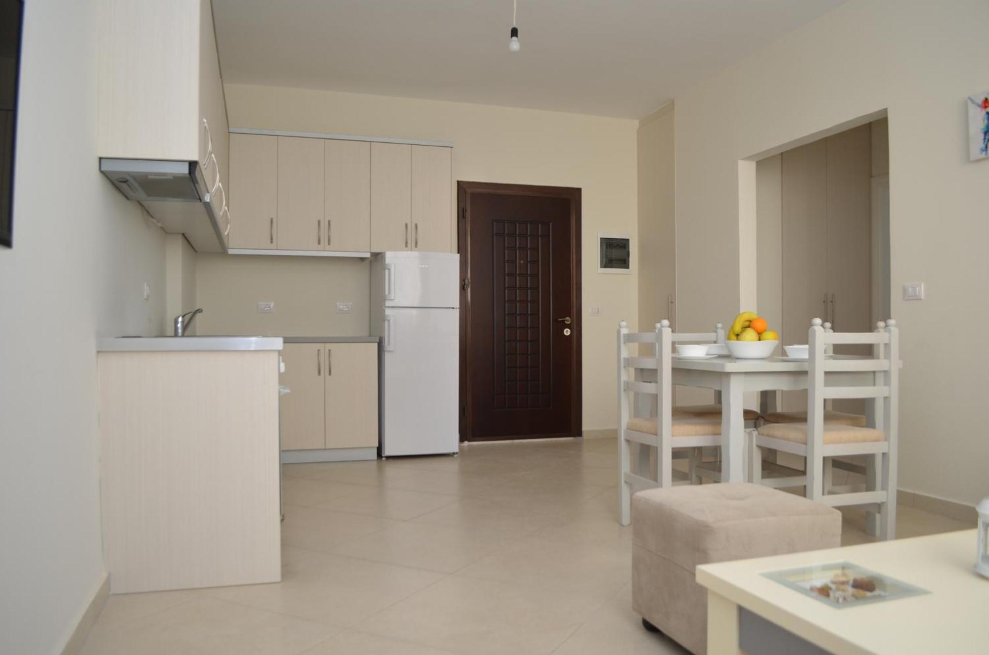 Eri Apartments Саранде Екстериор снимка